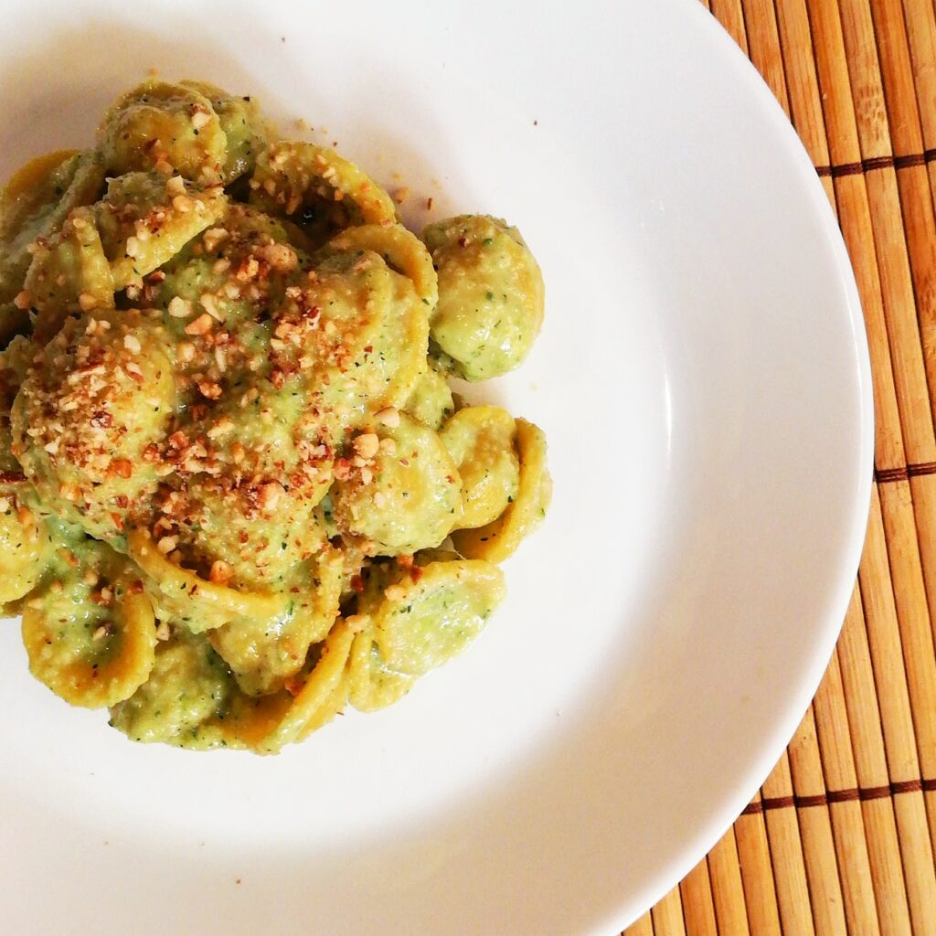 Orecchiette Al Pesto Di Zucchine E Tofu Mangia Sano E Vivi Meglio